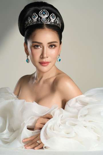 2.Gift_Mrs. Thailand World2092